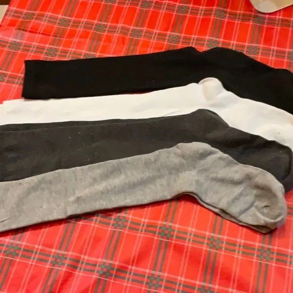 NWOT women’s knee length socks, set of 4. - Picture 5 of 5